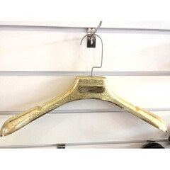 Вешалка золото для верхней одежды