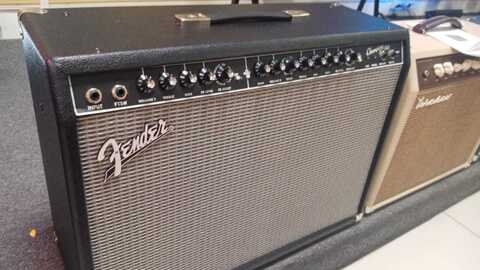 Комбоусилитель FENDER CHAMPION 100