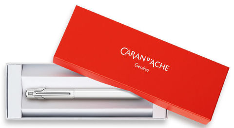 Ручка перьевая Caran d'Ache 849 Office Classic Laquer White, F (841.001)