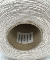 Полушерсть E.Miroglio , art. AMBROSIA, Состав: 50% меринос, 50% полиакрил, молочный