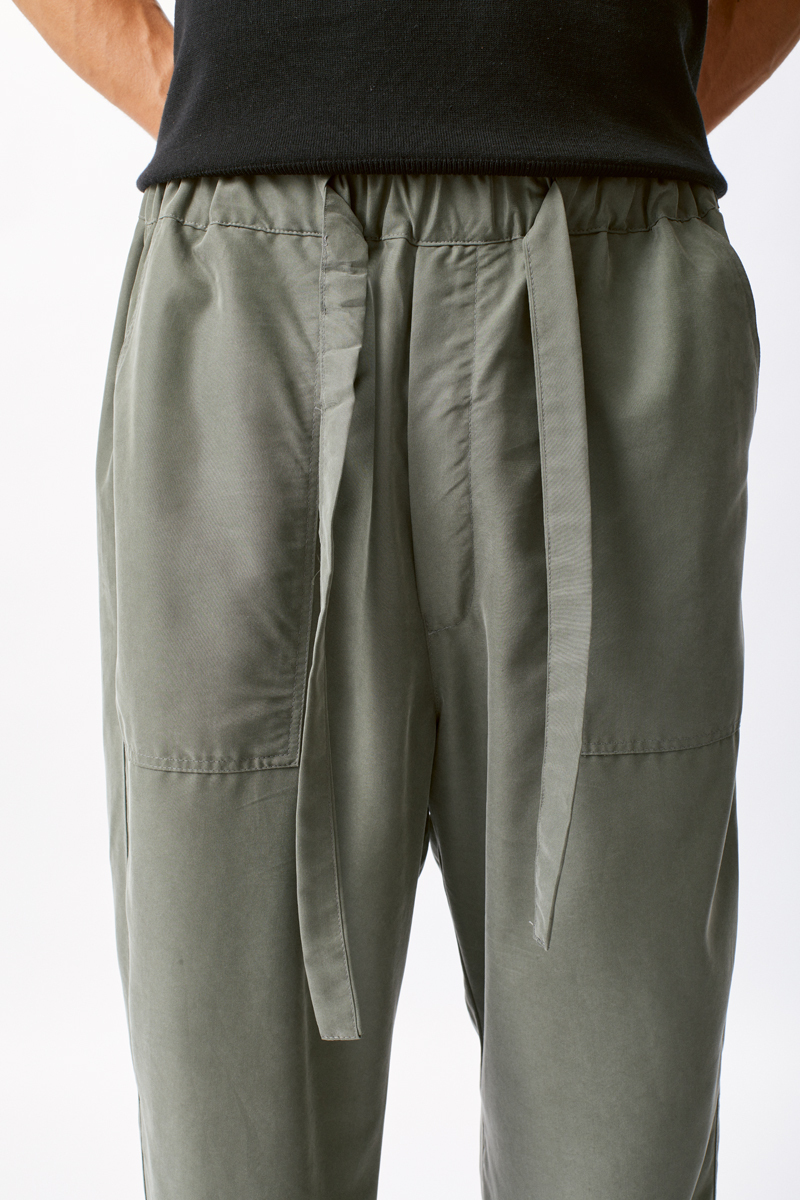 Брюки Costes с поясом в цвете хаки