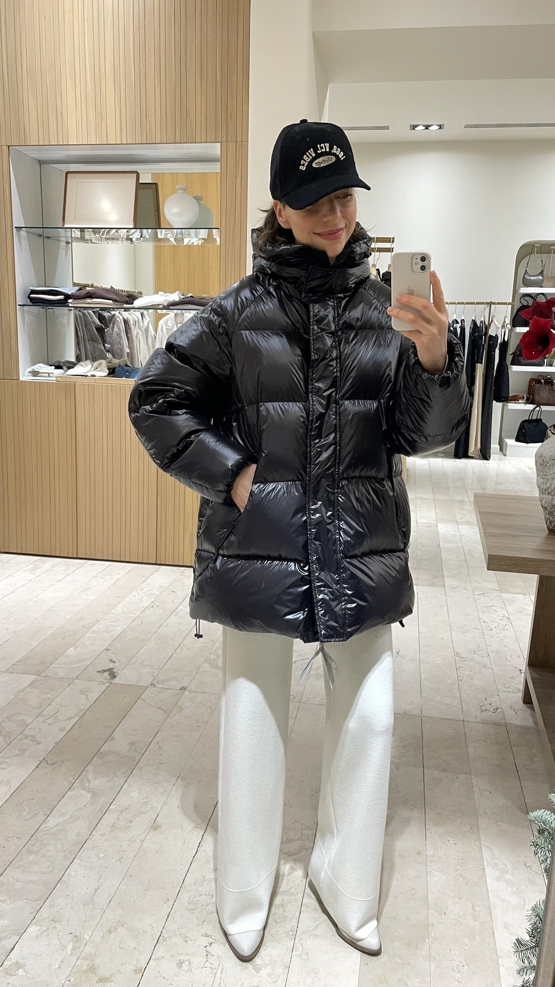 Кепка из микровельвета