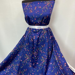 Ткань шелк атласный синий с  маленькими розами 1197