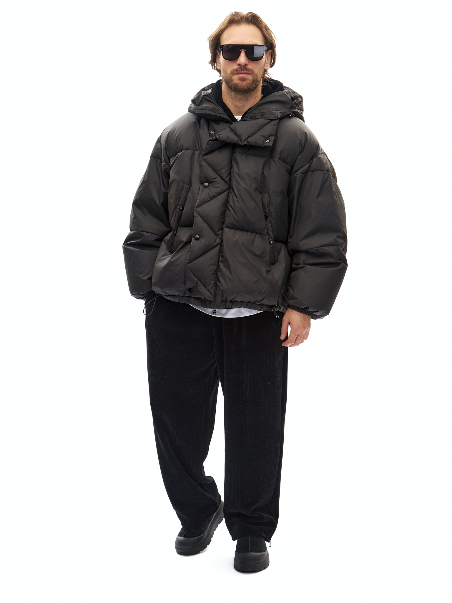 Объемный черный пуховик Mosco B1