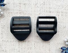 Пряжка трёхщелевая усиленная РОМ пластик, 3,2 см, 7,1 гр, чёрный