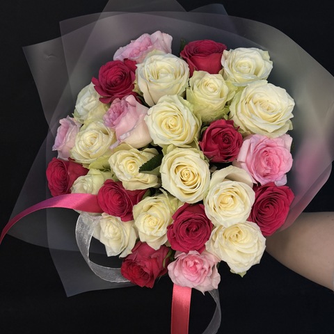 Букет из микса 27 кенийских роз