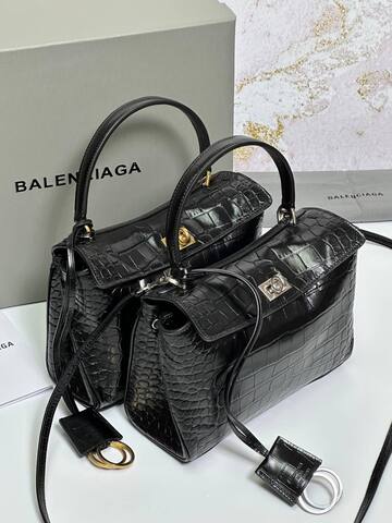BALENCIAGA RODEO HANDBAG с крокодиловым тиснением, черная