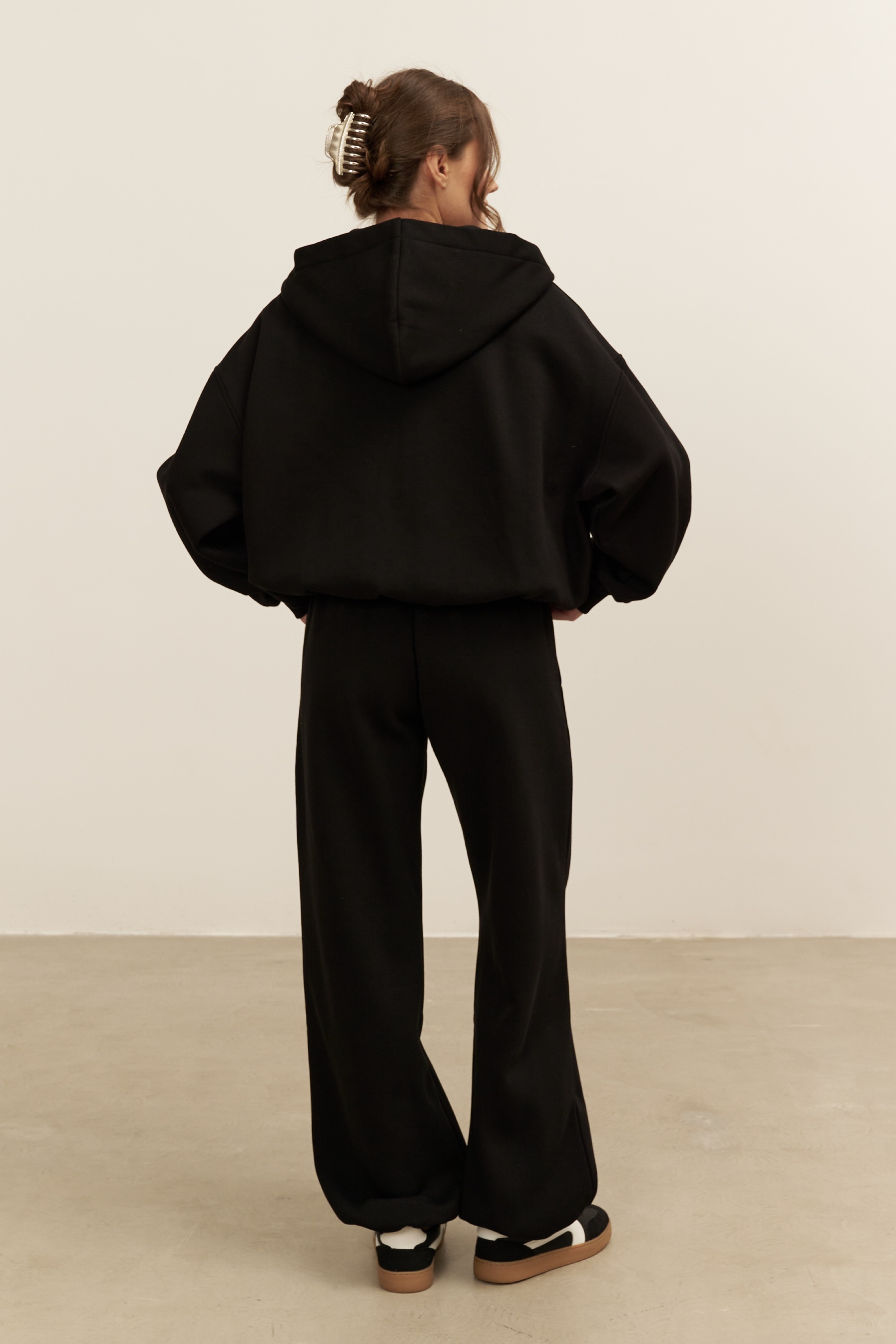 Худи ZIP 04, с начесом, черное