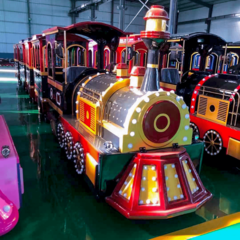 Безрельсовый паровозик «Премиум», 4 вагона, 16 мест — для ТРЦ, с электродвигателем