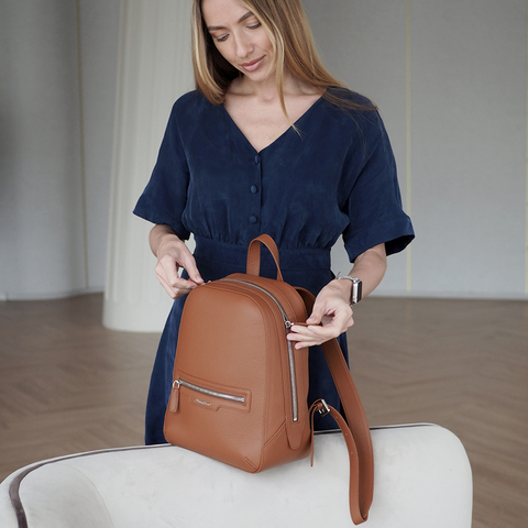 Рюкзак Debussy petit из кожи теленка, цвета карамель