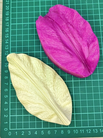 Молд пластиковый+вайнер силиконовый лепесток лилии волна 12,5х7,2см