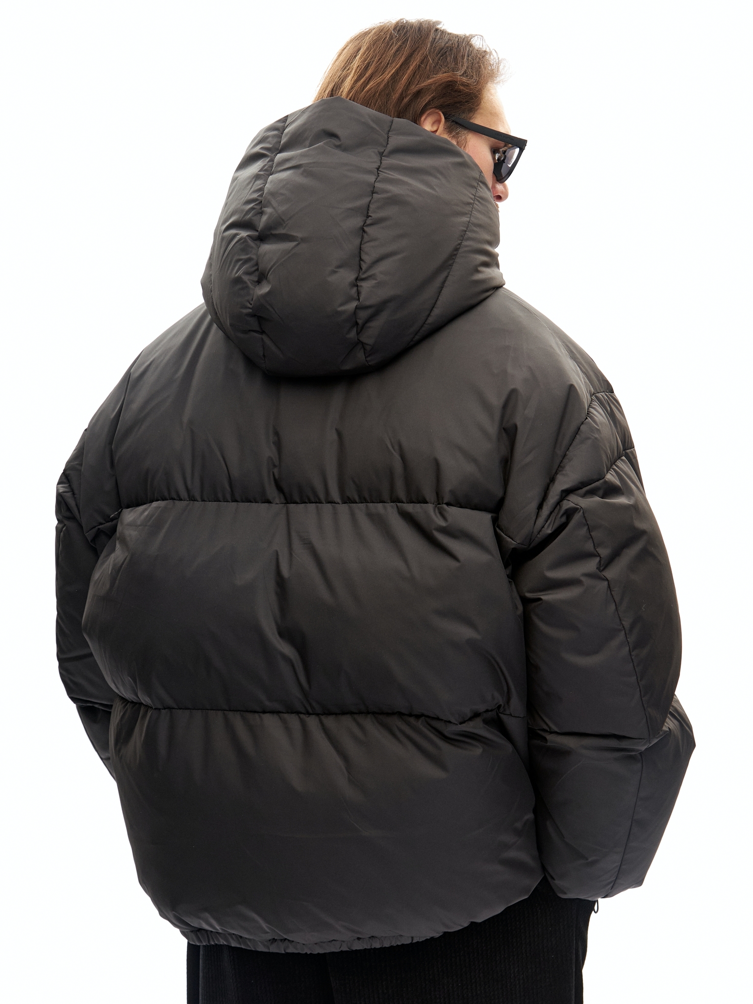 Объемный черный пуховик Mosco B1