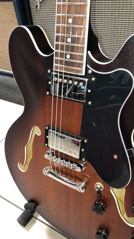 EART E-335 Brown Sunburst электрогитара, цвет санберст