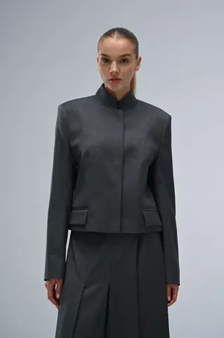 Блейзер на кнопках