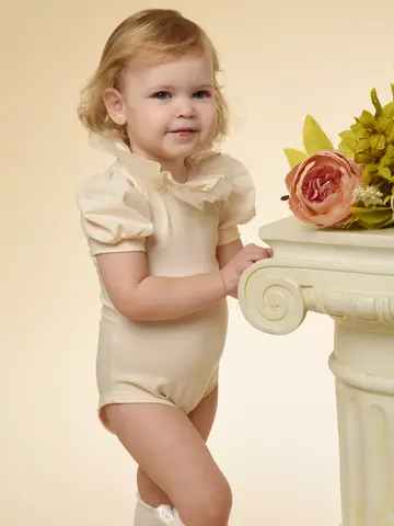 Боди с декоративным воротничком