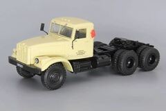 KRAZ-258 258B1 tractor 1:43 DeAgostini Auto Legends USSR Trucks #17