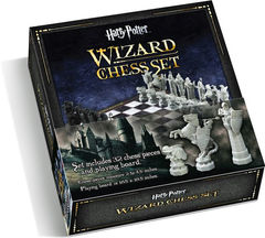 Harry Potter The Noble Collection Wizard Chess Set Hogwarts