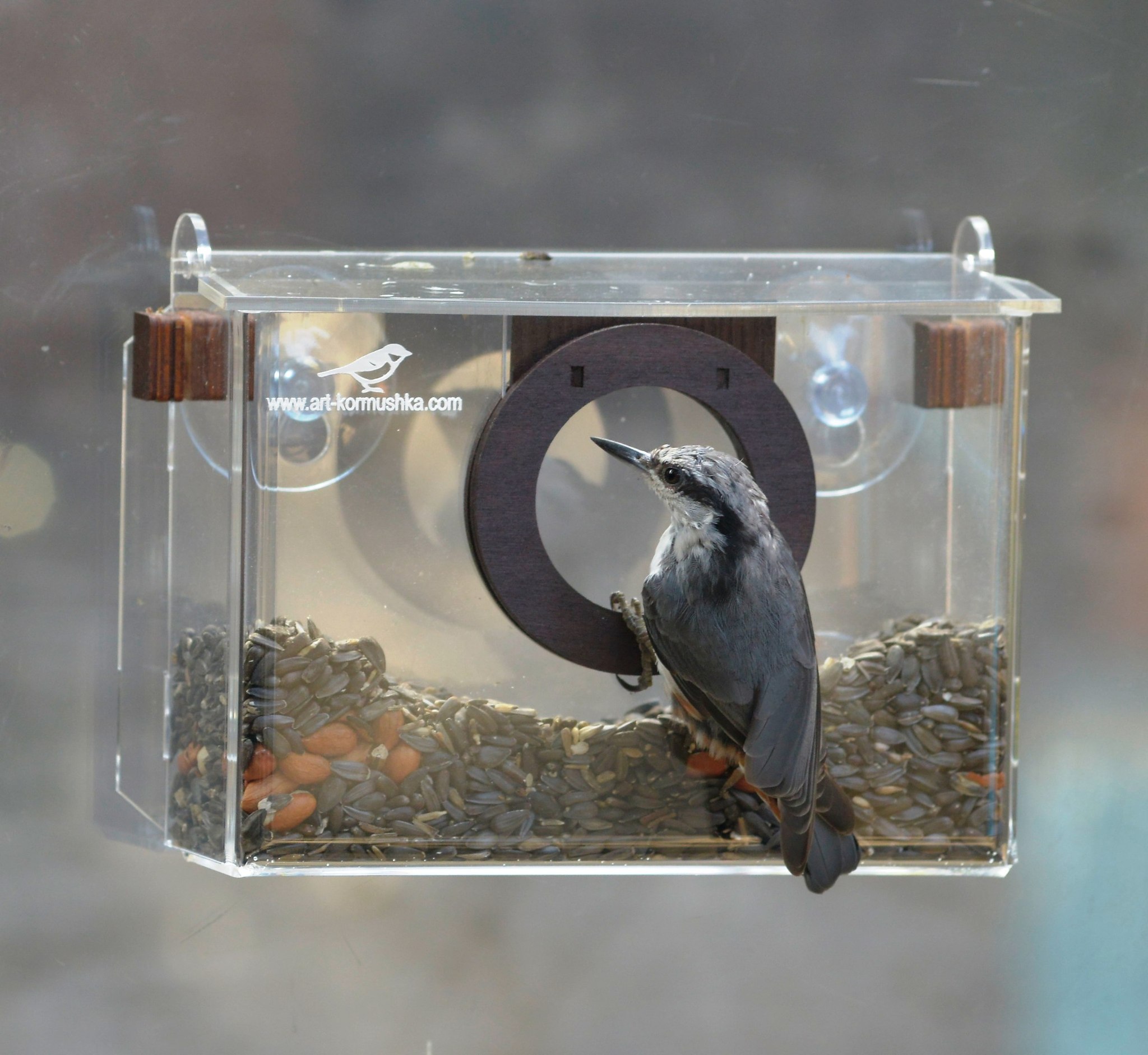 Оконная кормушка для птиц Фотокамера-Люкс (кормушка на окно)