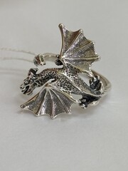 Дракон  (кольцо из серебра)