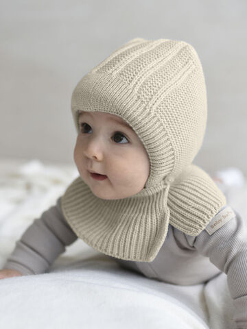 Шапка с манишкой (Капор)