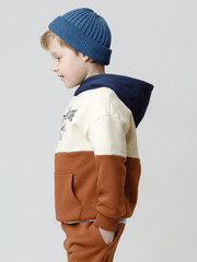 джемпер  для мальчика  КР 302214/теплое молоко,ореховый к620