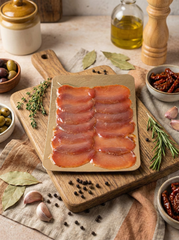 Сыровяленый карбонад с паприкой ( нарезка)