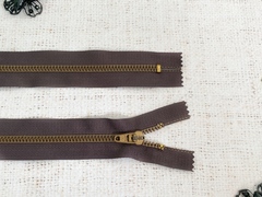 Молния трактор пластик п/а усиленная, Т7, 18 см, коричневый