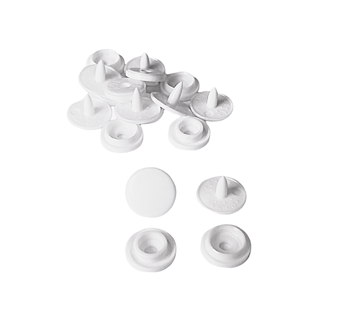 Кнопки пластиковые 10мм РОЗНИЦА цвет: Белый (упак. 50шт)