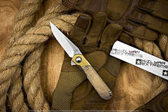 Складной нож Kizer Comet сталь 154CM Satin рукоять Микарта