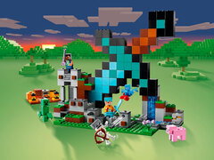 LEGO Minecraft: Застава меча (21244)