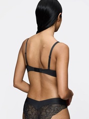 Бюстгальтер кружевной Triumph Body Make-Up Illusion Lace WP