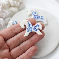 Подвеска Лошадка, гжель, 30*40 мм, S016