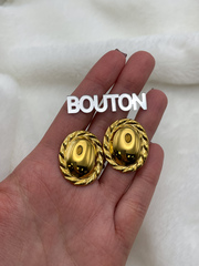 Серьги золотистые глянцевые овальные с ажурным краем