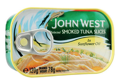Тунец кусочками подкопченный John West, 120г