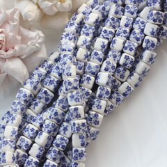 Бусина Кубик, керамика, белая с синей росписью, 8 мм, 1 шт, МК005