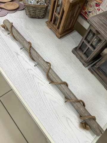 Вешалки, крючки