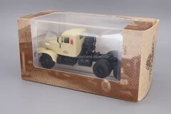 KRAZ-258 258B1 tractor 1:43 DeAgostini Auto Legends USSR Trucks #17