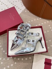 Valentino Garavani Roman Stud 8.5 cm