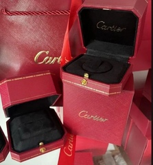 komplekt-upakovki-lux-dlya-kolca-cartier-love-kupit