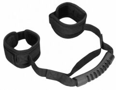 Черные наручники V&V Adjustable Handcuffs with Handle - 