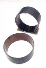 Направляющие втулки для 41 вилки Honda, Kawasaki, Suzuki, Yamaha, Harley Davidson, BMW, Indian, Ducati, Aprilia (38-6090/38-6095) Внешний диаметр: 41.70x20x1, Tarazon