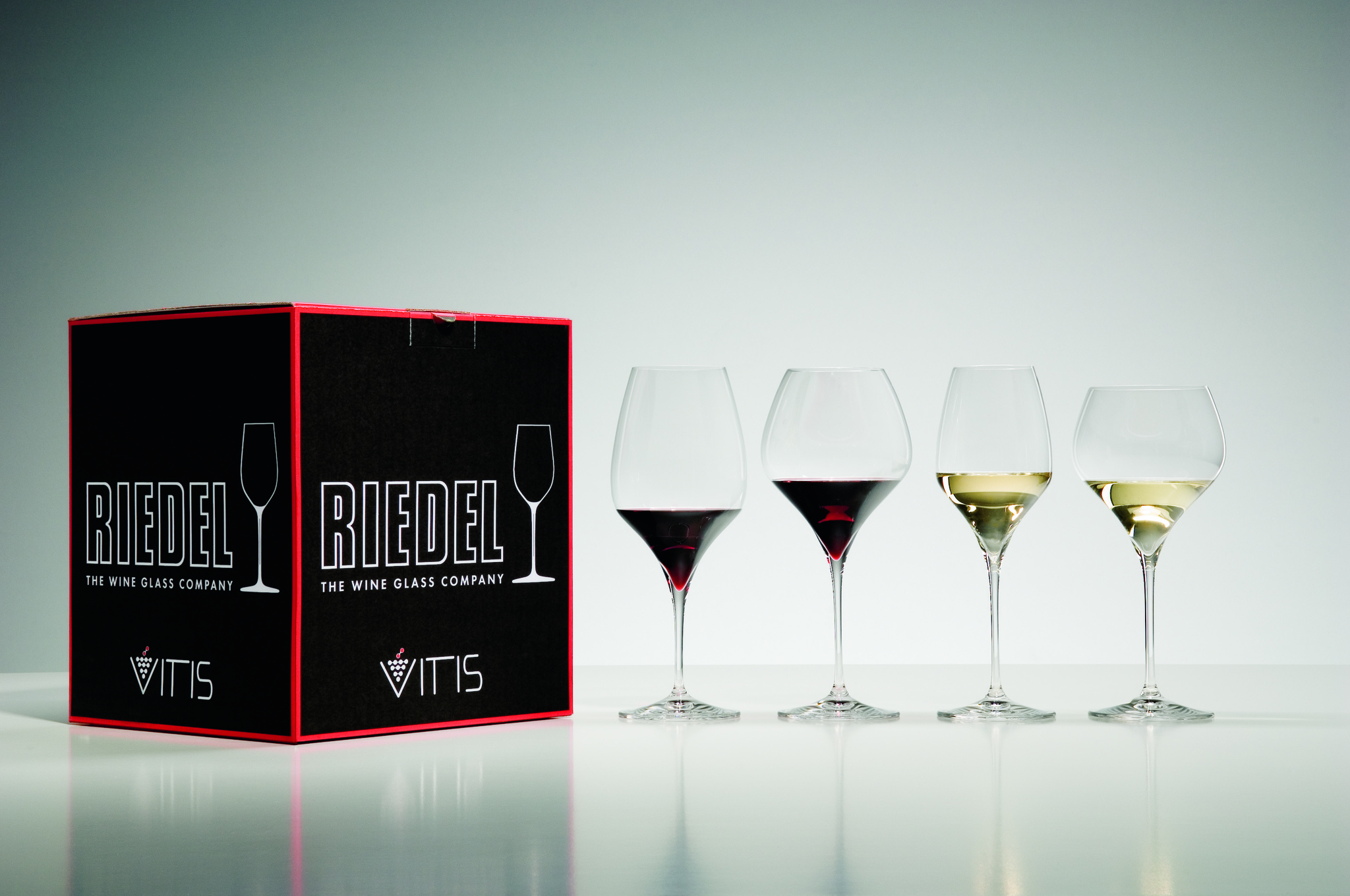 Riedel набор бокалов для вина Vitis Pinot Noir/Nebbiolo 0403/07 2 шт. 770 Мл