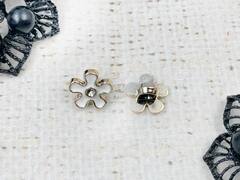 Пуговицы блузочные, d 1,3 см, на ножке