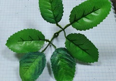 Листья розы из тонкой ткани, 6 шт на ветке.