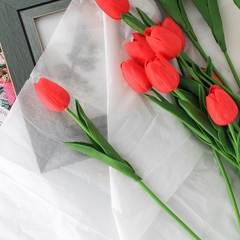 Тюльпаны искусственные для декора, реалистичные, Красные, латексные (силиконовые), 34 см, букет из 5 штук.