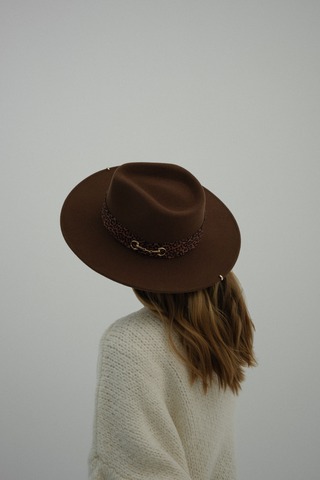 Федора FF03 широкополая с прямыми полями из фетра и лентой с анималистичным принтом/шоколад