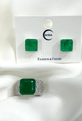 komplekt-kolco-sergi-s-kvadratnymi-vstavkami