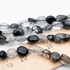 Кварц с шерлом бусины, галтовка, размер около 6-8 мм, цена за отрезок 19 см (1/2 нити)