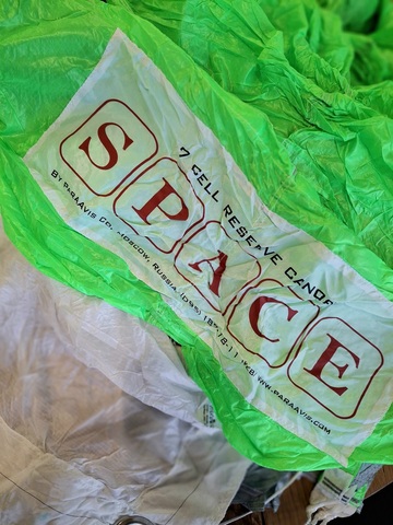 Б/У запасной парашют Space 105