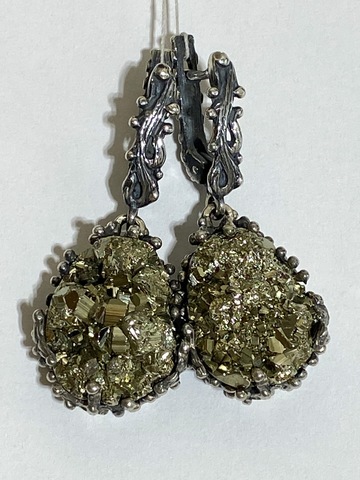 Пирит  (серьги из серебра)